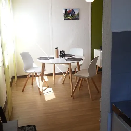 Ferienhaeuser Stuebgen * Бург