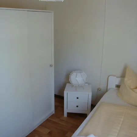 Ferienhaeuser Stuebgen Nyaraló *